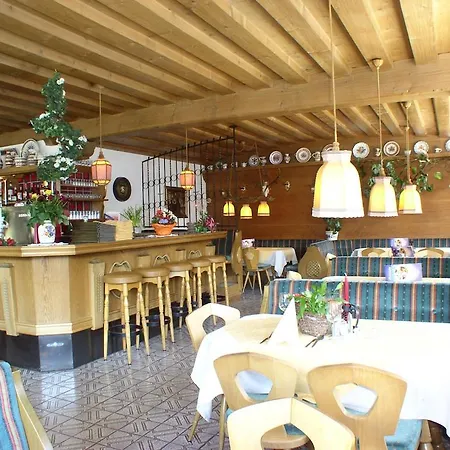 Riederhof Szálloda 3*